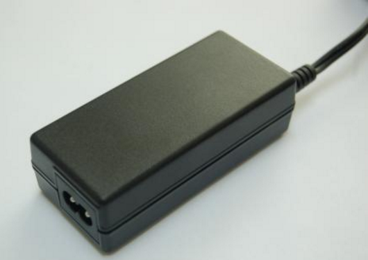 選擇和使用開(kāi)關(guān)電源適配器注意事項